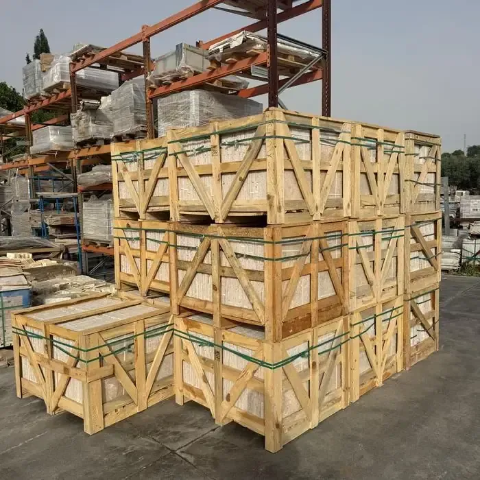 Cajas de piedra natural preparadas para entrega
